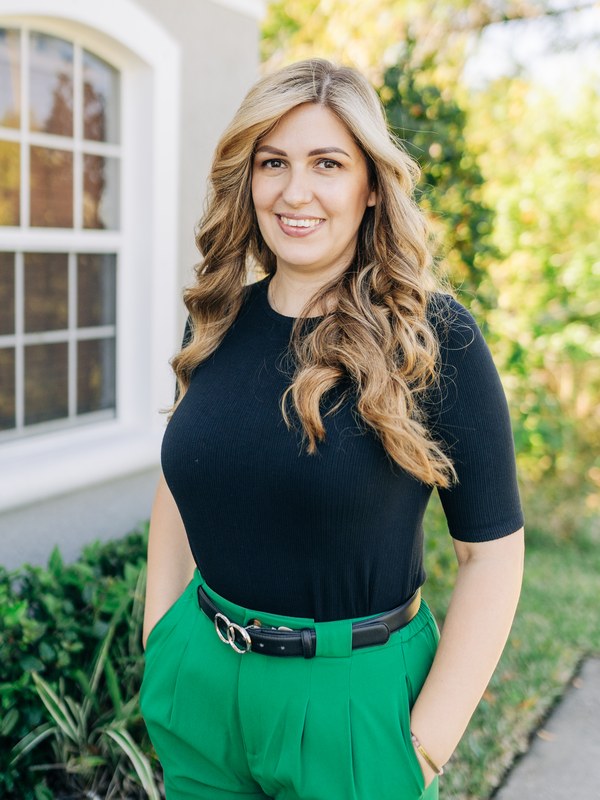 Aniko Papp - Licensed Cosmetologist